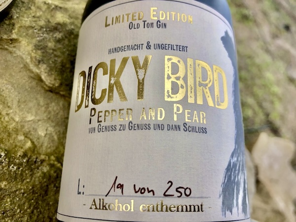 Dicky Bird Pepper & Pear Old Tom Gin Etikett von vorne